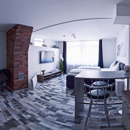 Moderne Wohnung Schwarzwald - In Bester Lage Direkt Am Fluss Bad Wildbad Luaran gambar
